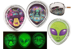 popelník skleněný Alien svítící v tmě