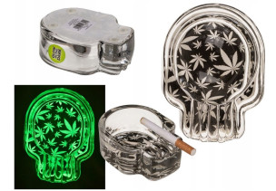 popelník skleněný Cannabis skull