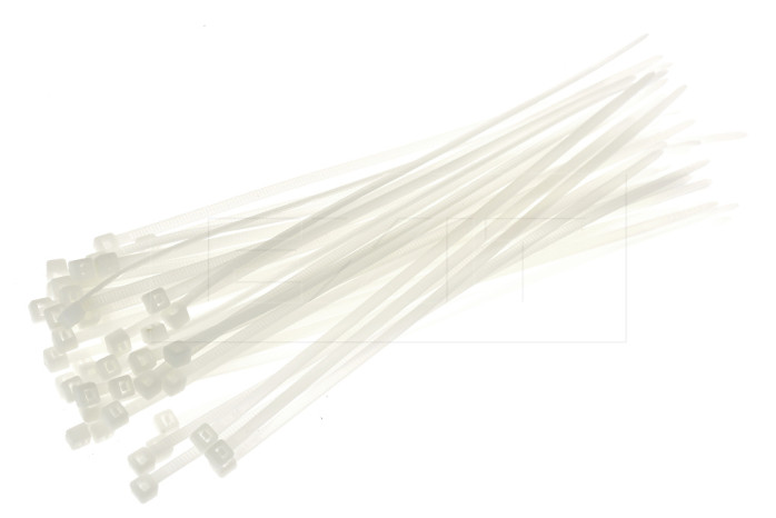 detail páska vazací 120x2,5 50ks